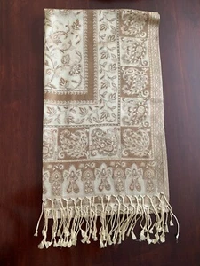 Magari Silks by Balbianello 100% Silk Scarf Beige Fringe 21" X 73" - Bild 1 von 7