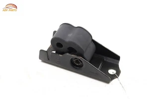 2022-2023 MITSUBISHI OUTLANDER REAR EXHAUST MUFFLER PIPE HANGER W/ BRACKET OEM - Picture 1 of 7