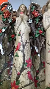 Evergreen Angel Statue holding red cardinal with "Peace" on her dress #844977 - Bild 1 von 12