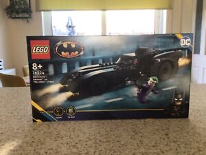 LEGO DC: Batmobile: Batman vs. The Joker Chase (76224)