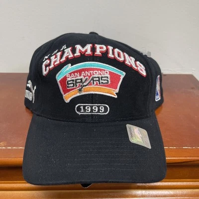 De Colección San Antonio Spurs PUMA 1999 NBA Champions Gorra Gorra Correa Años 90 Negra Nueva con Etiquetas Foto 1 de 4