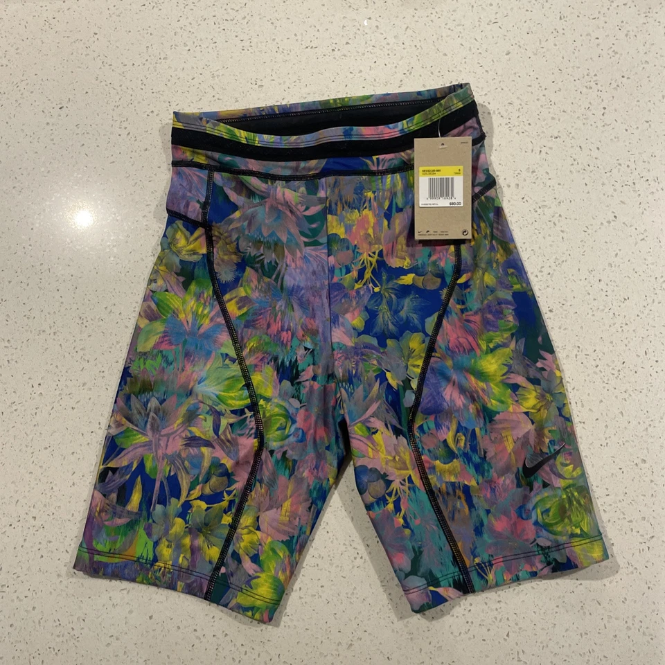 Pantalones Cortos de Natación Nike Fusion Para Mujer Pequeños 9" Florales NESSD185-990 Foto 1 de 4
