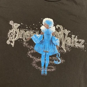 Lindsey Stirling 2022 Snow Waltz Holiday Tour Shirt Size Medium Dates Graphic - Picture 1 of 11