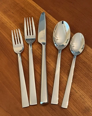 Zwilling JA Henckels METRO  Glossy  18/10 Stainless - Choice - Image 1 of 3