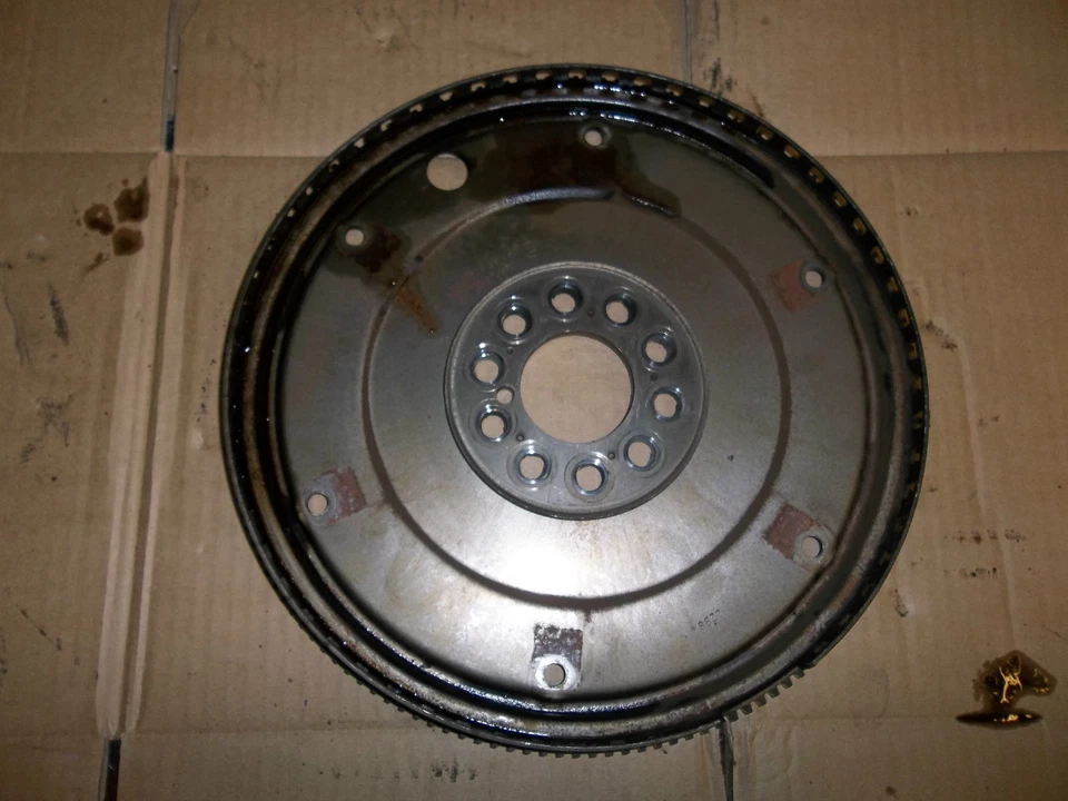 VOLVO V70 1998 2.0 V5 AUTOMATIC FLYWHEEL — 第 1/1 张图片