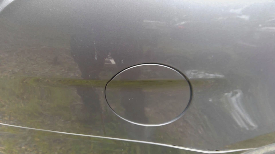 Puerta del tanque de combustible Ford Taurus 10-19 OEM Foto 1 de 1