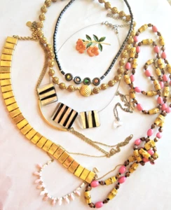 Lote de 10 collares de joyería vintage con cuentas de cuarzo coral dorado paquete de regalo - Imagen 1 de 23