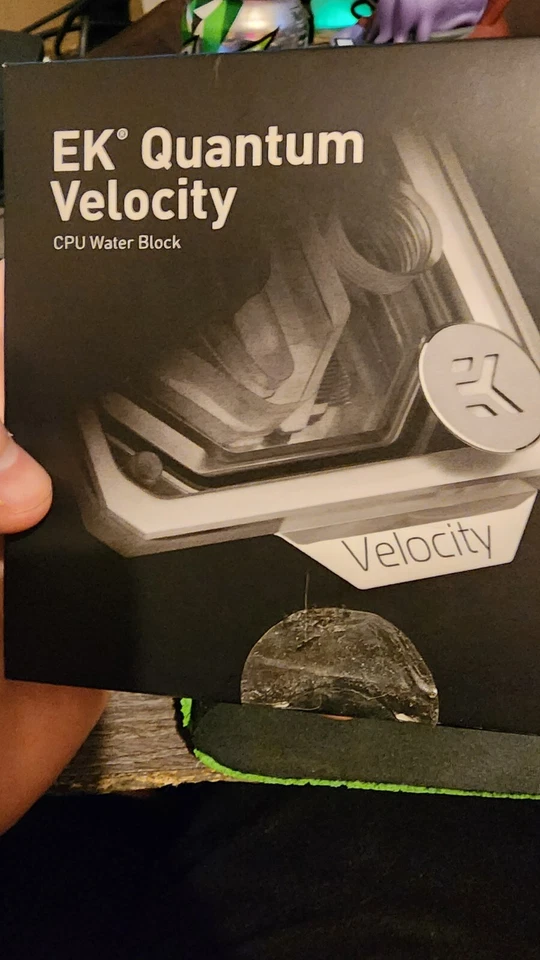 EKWB Quantum Velocity Honor Limited Edition  CPU Waterblock-Intel - Image 1 of 2