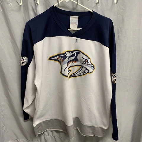 Vintage Scott Walker Jersey Adult Extra Large White #24 Nashville Predators Mens Cover