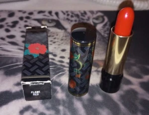 VINTAGE AVON LIPPENSTIFTE ~ NATORI ROT ~ FLAMMENROT ~ KNOCKOUT BEERE ~ PROVOKATIVES PINK ~ NEU IM KARTON - Bild 1 von 24