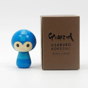 MEGA MAN Usaburo Kokeshi Bambola Artigianale Giappone Esclusiva CAPCOM Ufficiale - Foto 1 di 10