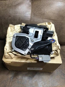 For 2017 thru 2019 Ford Escape Power Liftgate Latch Lock Actuator GJ5Z7443150B - Picture 1 of 4
