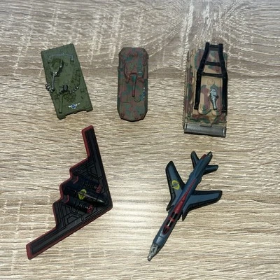 Micro Machines Military Play Set With Tanks (3), B2 Bomber, Plane - Image 1 of 4