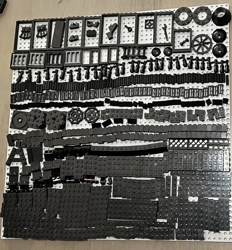 LEGO Negro Lote a Granel 600 Piezas Puerta Cárcel Ladrillo Ventanas Pared Pendiente Castillo Star Wars Foto 1 de 4