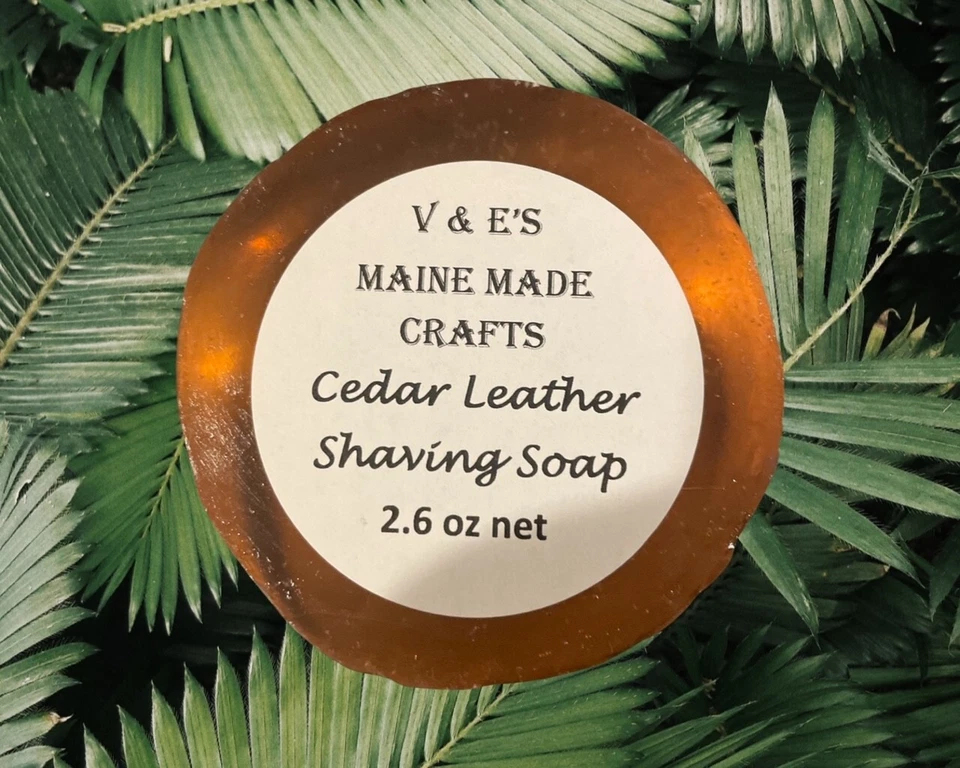 V & E'S MAINE MADE CRAFTS Glycerin shaving soap - Cedar Leather