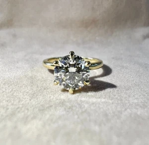 2.50Ct Round-Cut VS1/G Lab Grown Diamond Solitaire Wedding Ring 14k Yellow Gold - Picture 1 of 9