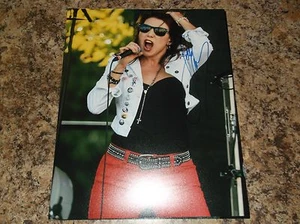   Lee Aaron Autogramm 8x10 Matt Foto Canadian Rock and Roll Metal (B) - Bild 1 von 2