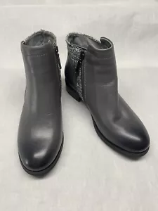 Propet Taneka Women’s NWOB Charcoal Leather Boots Side Zip 1.5” Heel Size 7 EE - Picture 1 of 10