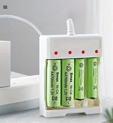 Fast Battery Charger Universal with 8 Rechargeable Batteries USB  4 Slot AAA/AA - Image 1 of 4