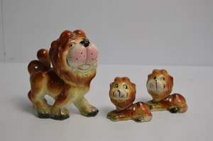 Vtg Prideful Lion & Babies Cubs MCM Ceramic Figurines Kitschy Anthropomorphic - Picture 1 of 19
