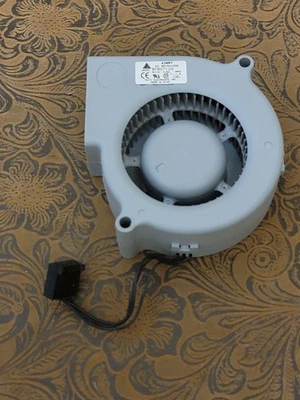 Apple Power Mac G5 A1047 815-7280 Optical Hard Drive Bay Fan 4209T BFB0712H ⇞ - Image 1 of 4
