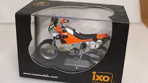 Bicicleta de enduro Ixo 1/24 KTM LC8 950 F. Meoni Winner Dakar 2002 modelo Tourer embalaje original - Imagen 1 de 4