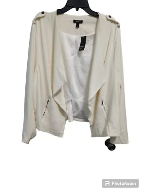 Blazer/jaqueta nova com etiquetas tórrida drapeada marfim tamanho 4 - Imagem 1 de 4
