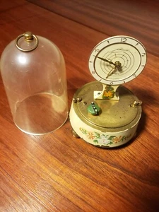 Alarm clocks - Picture 1 of 8