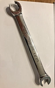 Snap-on Tools RXFS2022B 11/16" x 5/8" Llave de línea de tuerca acampanada de doble extremo - Imagen 1 de 7