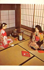 ANCIENT TEA CEREMONY Japanese Girls GEISHAS c1950s Chrome Vintage Postcard - Picture 1 of 2