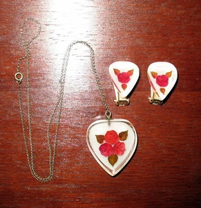 Vintage Lucite Acrylic Rose Clip on Earrings and Necklace Pendant on Chain Set - Picture 1 of 5