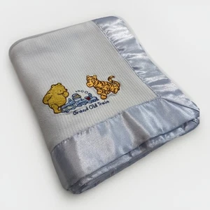 DISNEY Classic Winnie the Pooh Babydecke Satinborte blau GRAND OLD TRAIN - Bild 1 von 6