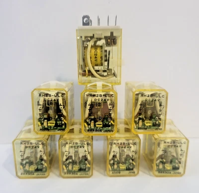 Lot of 8 IDEC RH2B-ULC Relays DC24V DPDT Plug-In Industrial Control Used - Image 1 of 3