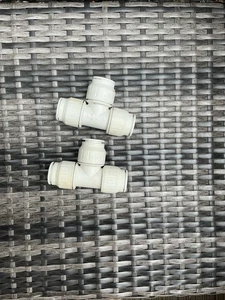 Polyplumb 22 mm T-Stück Sanitär Fittinge Steckgeschwindigkeit x 2 - Bild 1 von 1