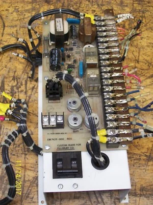 EXTRON M-7706-03-0714 18A 230VAC - Image 1 of 4