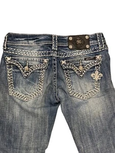 Pantalones de mezclilla Miss Me para mujer talla 27 diseño de bolsillo trasero con estrás azul - Imagen 1 de 5
