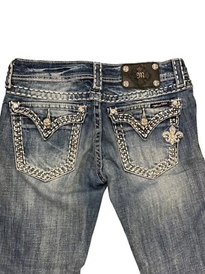 Pantalones de mezclilla Miss Me para mujer talla 27 diseño de bolsillo trasero con estrás azul Foto 1 de 4
