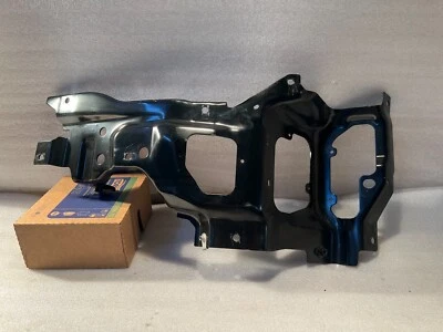 GOOD USED OEM 2020-2023 SIERRA 2500HD / 3500HD LH OUTER BUMPER BRACKET 84694271 - Imagem 1 de 4