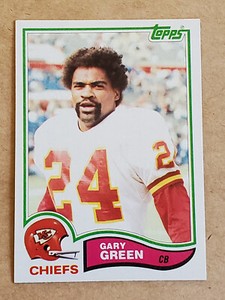 1982 TOPPS FOOTBALL TRADING CARDS YOU PICK