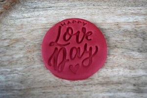 Happy Love Day Prägestempel Fondantstempel Cupcake Embosser Topper - Bild 1 von 3