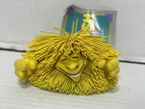 Koosh! Bola Kins Grinby Vintage Nueva Amarilla 1991 OddzOn 3.5" RARA - Imagen 1 de 6