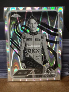 2024 Topps Chrome Formula 1 -   Oscar Piastri #8 Black & White RayWave Refractor - Picture 1 of 2