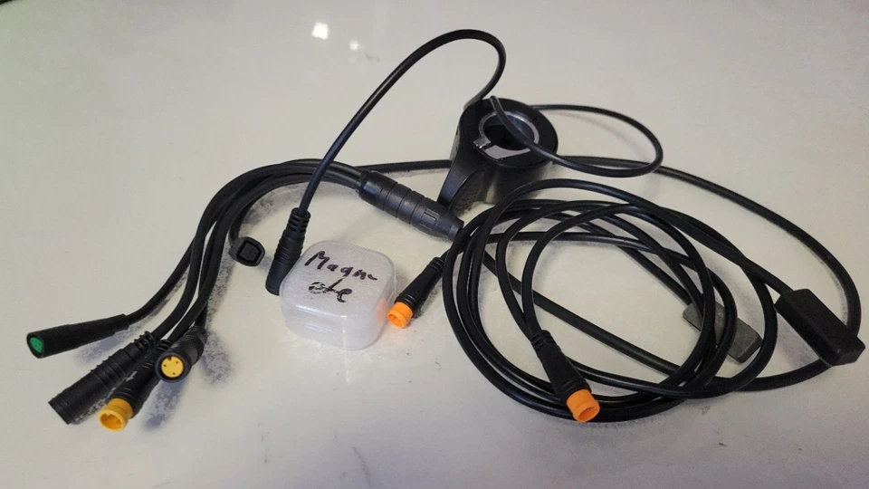 Bafang 1T4 CAN Kabelbaum + Daumengas + 2× Bremssensor (Magnet) – BBS01B M215 - Bild 1 von 1