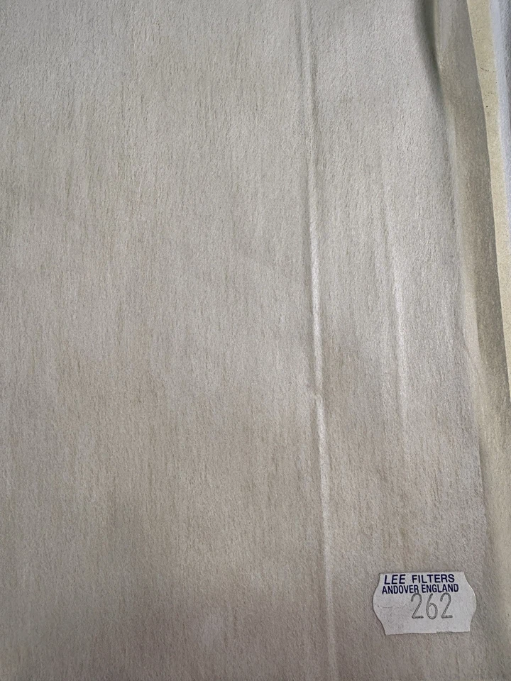 Hoja de gel de iluminación de difusión hilada resistente Lee Filters 262 3/4 Foto 1 de 1