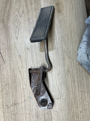 1967 1969 a-body dodge dart gas pedal accelerator CHECK APPLICATION no spring 68 - Image 1 of 4