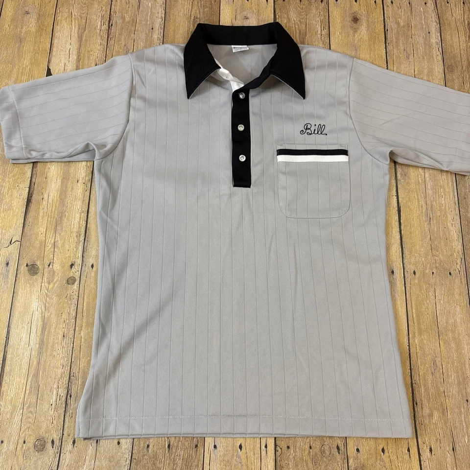 Camisa de boliche Hilton vintage poliéster feita nos EUA média Bill isolamento L&F - Imagem 1 de 4