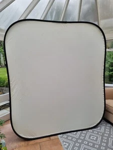 Lastolite / Manfrotto Hilite LB8867 Collapsible Background 6' x 7' - 1.8x2.15m - Picture 1 of 8