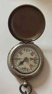 WW2 Officers Pocket Compass by F.Barker & Sons London 1939s. - Picture 1 of 3