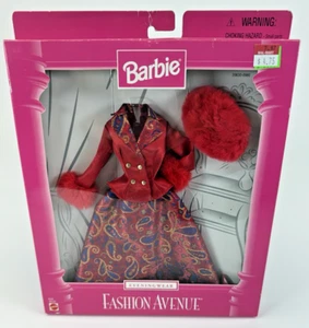 1998 Barbie Fashion Avenue Evening Wear 20630 Red Paisley - Picture 1 of 6