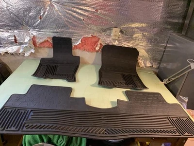 09-11 OEM GENUINE KIA Borrego All-weather Rubber Floor Mats Mat Set Black - Image 1 of 4